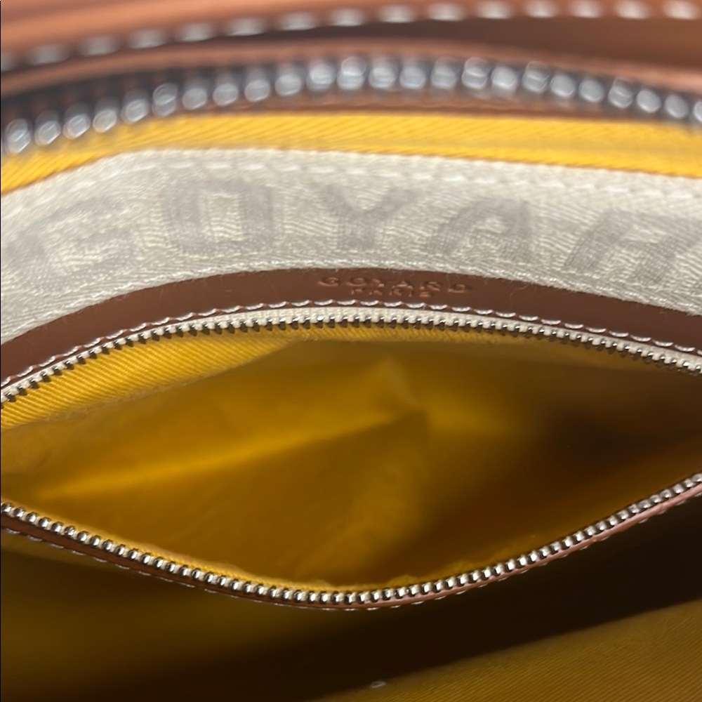 Goyard Brown & Black St. Louis Tote Bag - Picture 13 of 14